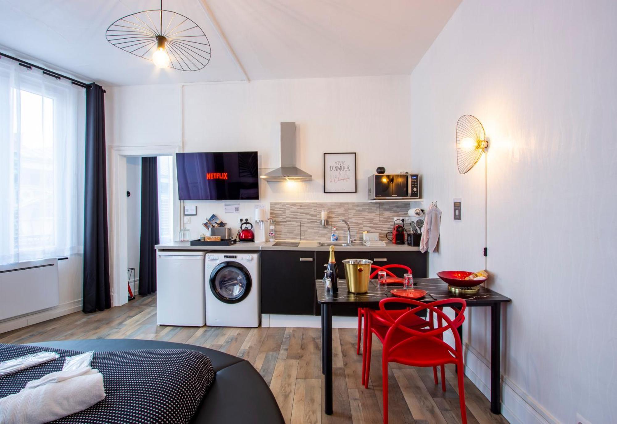 L'Hyper Centre - Netflix & Wifi - Literie Haut De Gamme - Check-In 24H24 - Goodmarning Châlons-en-Champagne Esterno foto