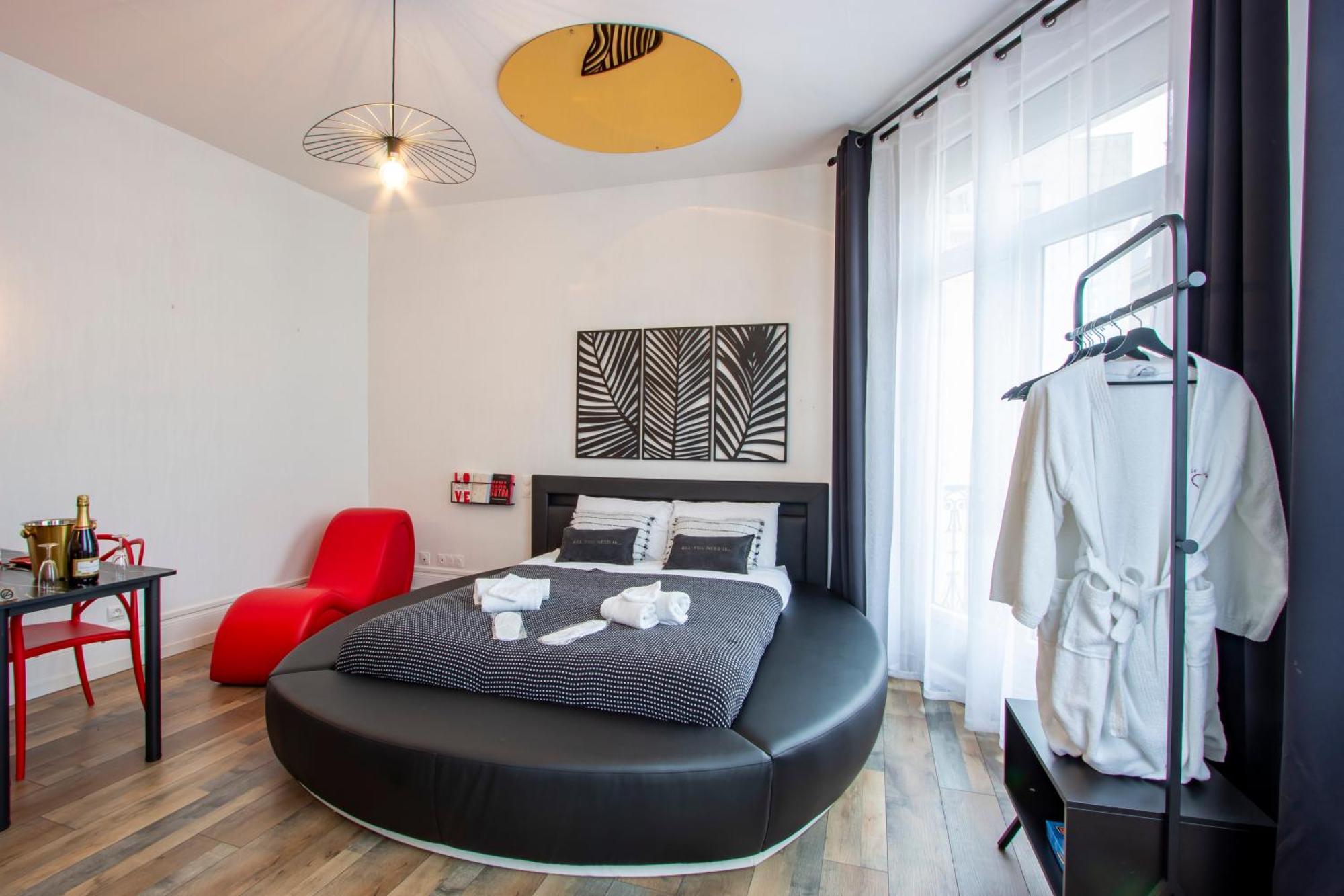L'Hyper Centre - Netflix & Wifi - Literie Haut De Gamme - Check-In 24H24 - Goodmarning Châlons-en-Champagne Esterno foto